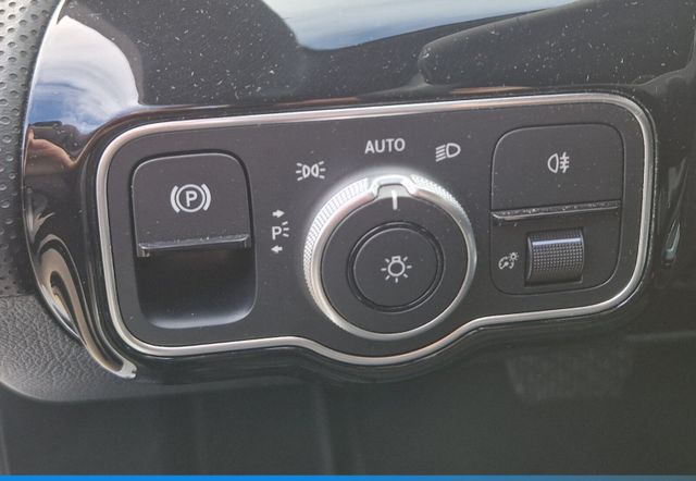 A 180 Progressive (EURO6e) Navi/Autom./Klima/LED