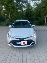 Toyota Corolla 2,0 Hybrid Team Deutsch Touring Spor... - Toyota Corolla: Standheizung