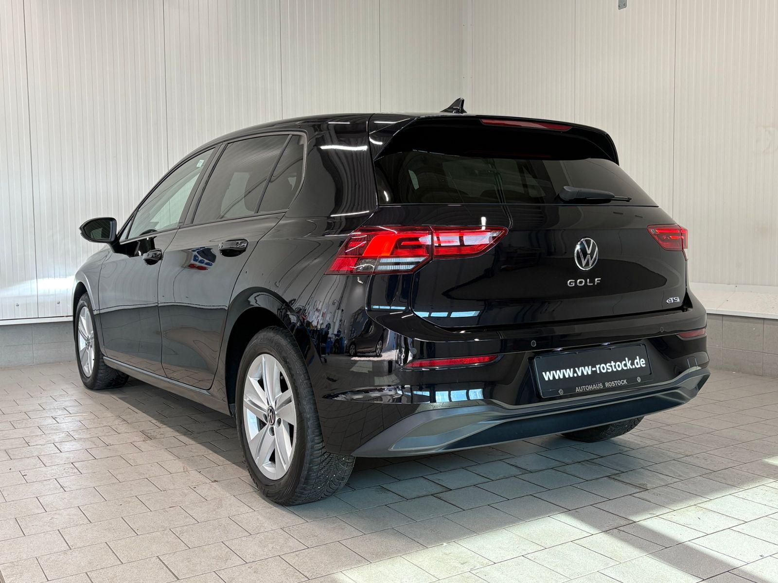 Golf VIII Life 1.0 eTSI DSG LED NAVI ACC PDC SHZ