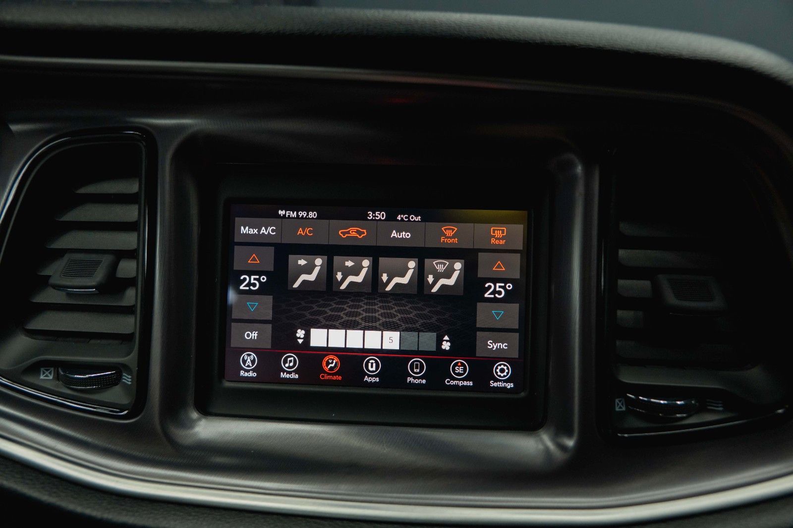 Fahrzeugabbildung Dodge Challenger 3.6 V6 GT SRT Styling *LED*1.Hand*