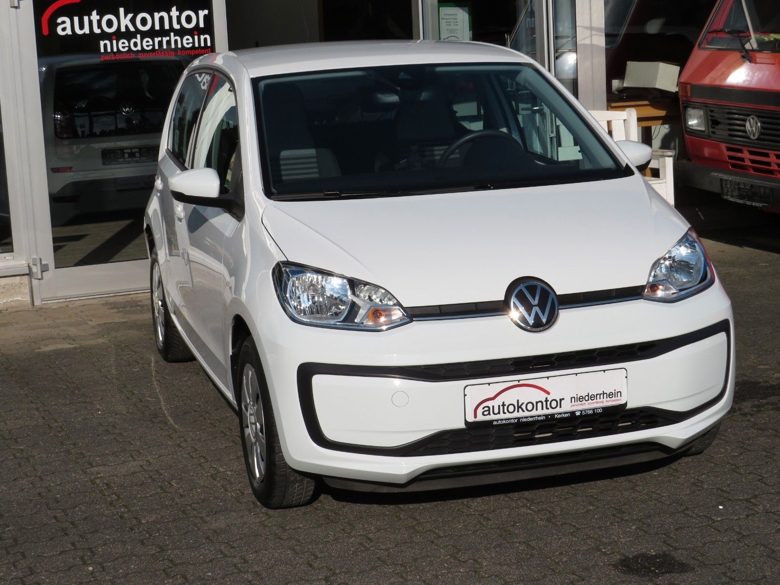 Fahrzeugabbildung Volkswagen up! 4T CLIMATRONIC MAPS&MORE KAMERA GRA PDC 1.H