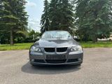 BMW 318i e90*3.Hand*NUR BIS MORGEN*SHZ*TÜV2026*AHK - BMW 318 aus 2006: 318i