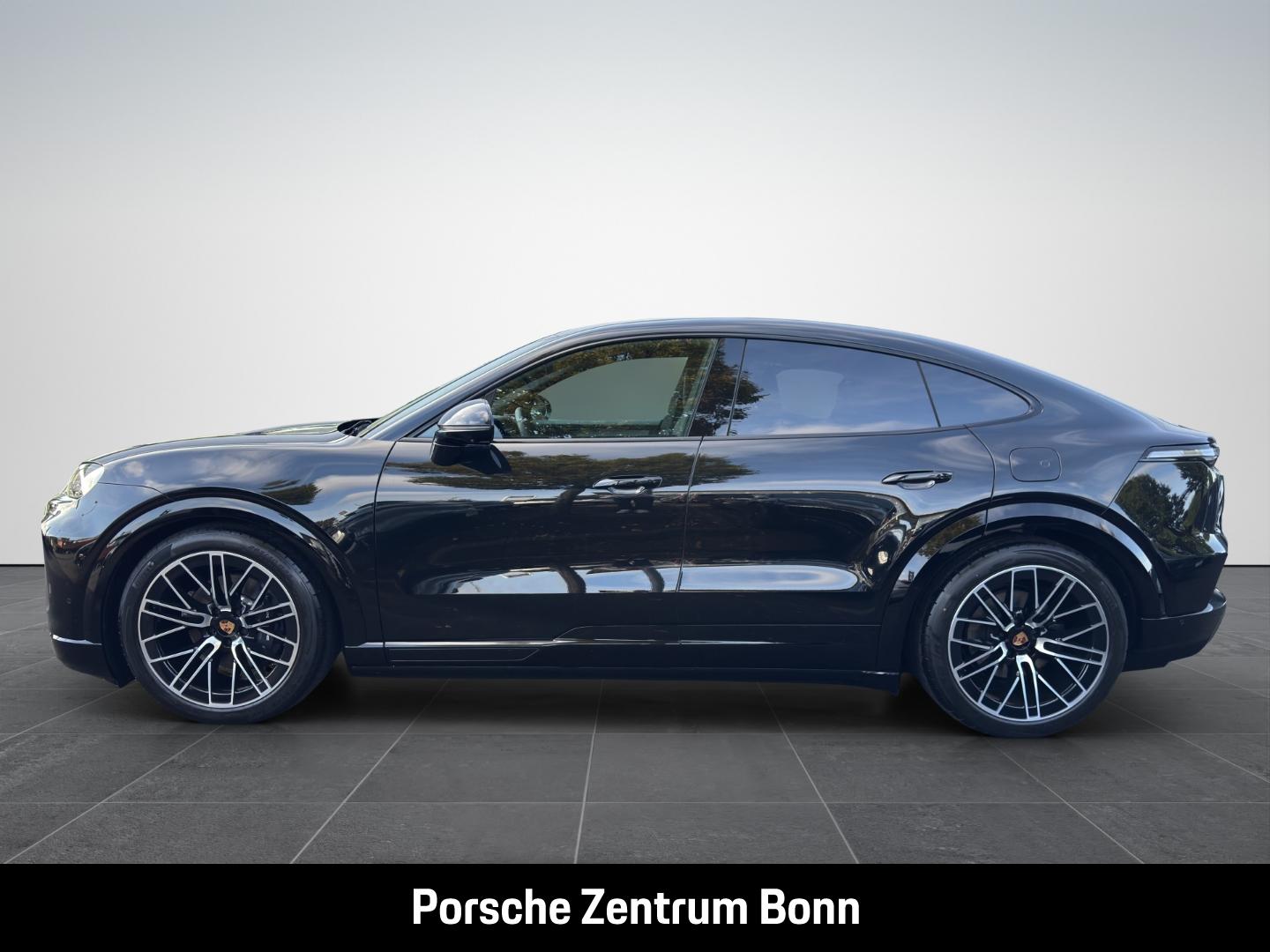 Porsche Cayenne Coupe Electric HA-Lenkung Head-Up BOSE