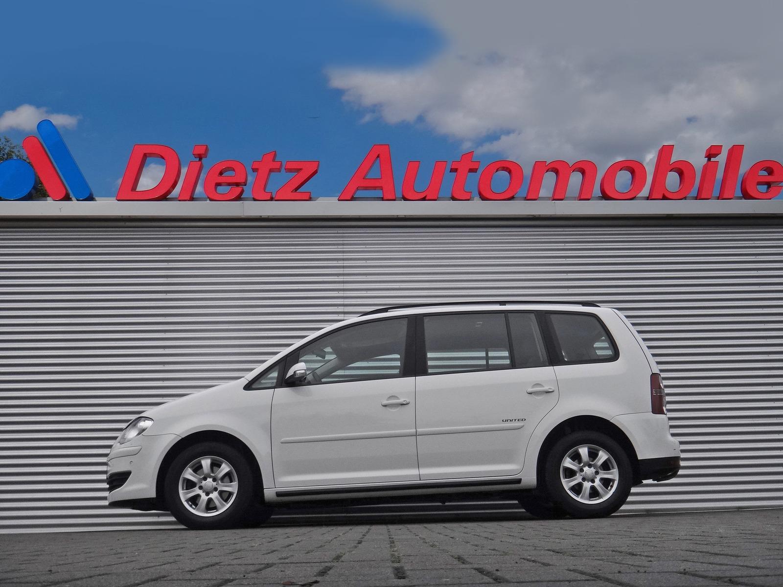 Volkswagen Touran 1.4 TSI DSG United Gerne Finanzierung +++