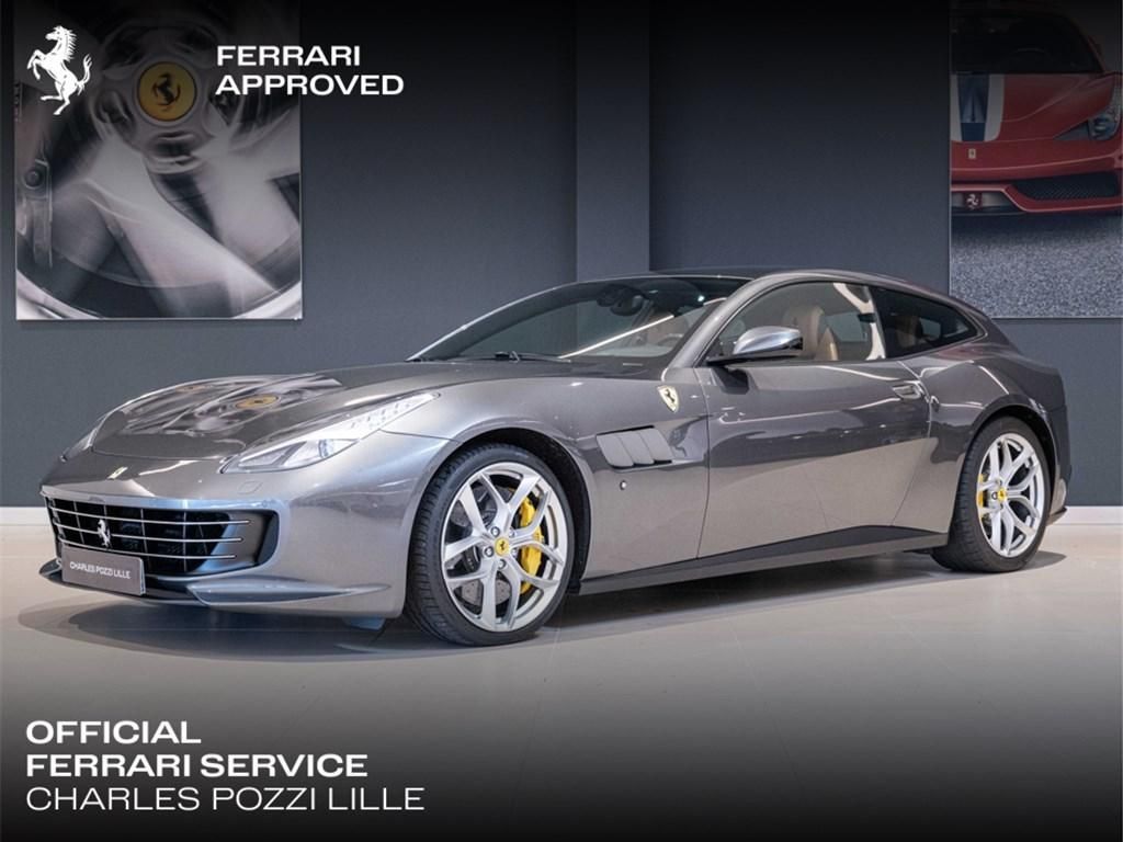 FERRARI GTC4Lusso