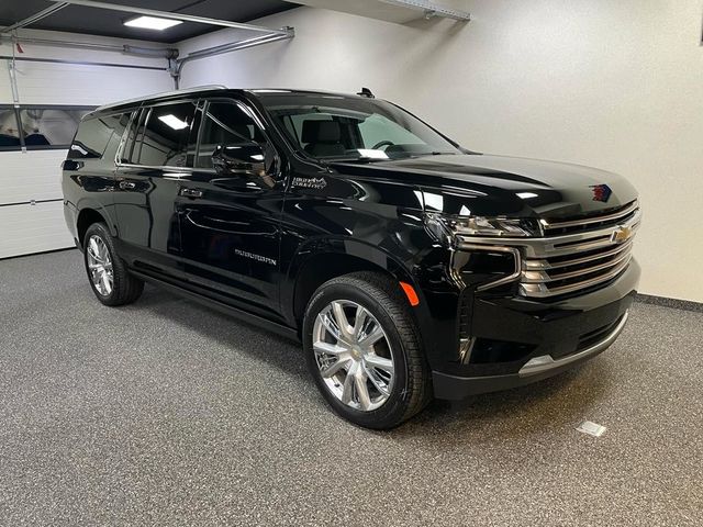 Chevrolet 2023 SUBURBAN HIGH COUNTRY 4x4  6.2-V8