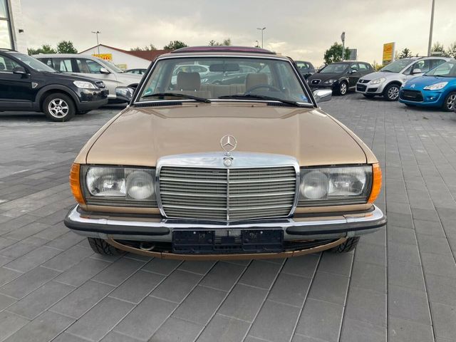 Mercedes-Benz CE 230  W123