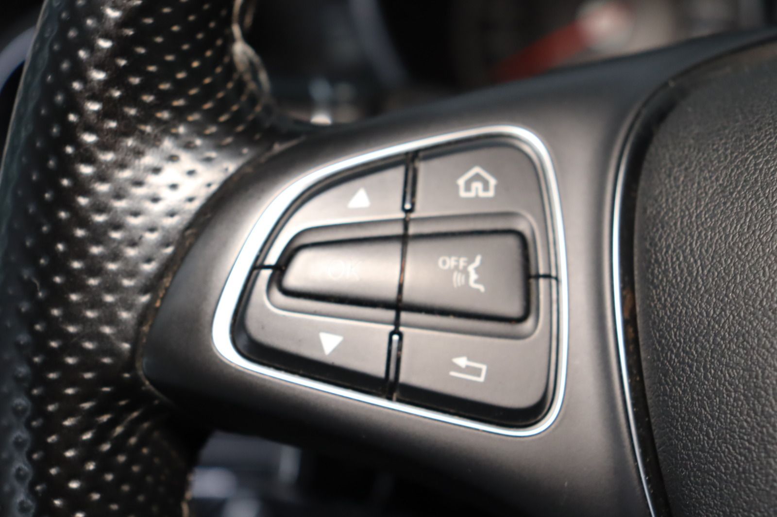 Fahrzeugabbildung Mercedes-Benz V 220 d * ILS * LED * Sitzhzg. * Tempomat