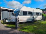 Hobby 560 WLU Prestige mit BACKOFEN und Heckbad