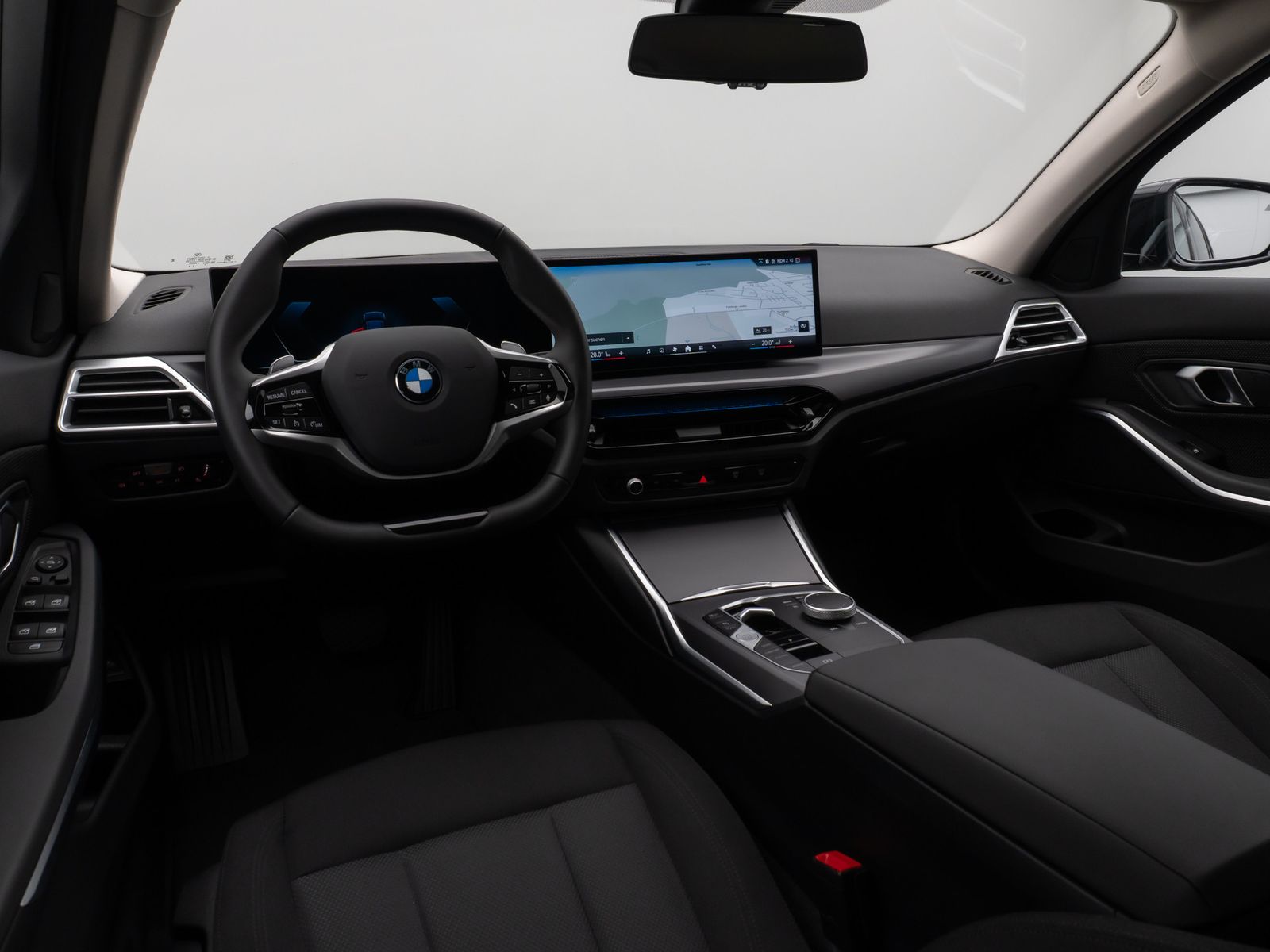 Fahrzeugabbildung BMW 318i Kamera DAB Sportlenkrad CockPit+ Alarm LED
