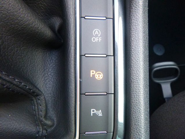 Fahrzeugabbildung Volkswagen Tiguan 1,5 TSI Elegance >AUT/AHK/NAV/Matrix-LED<