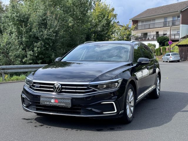 Volkswagen Passat GTE/DSG/ACC/RCAM/Matrix-Led/AHK