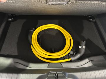 Bild 29 Abarth 600e 207 kW Scorpionissima