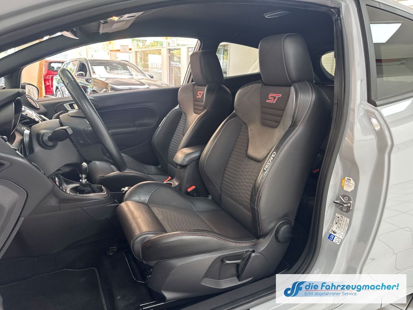 Fahrzeugabbildung Ford Fiesta ST200 Sportpaket Navi Ambiente SHZ Keyles
