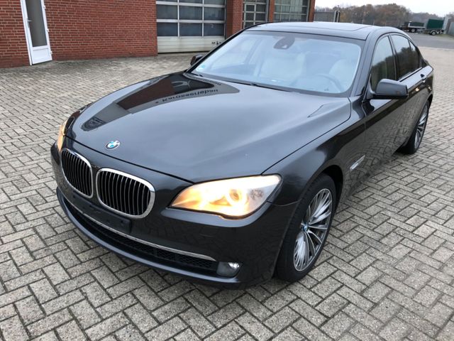 BMW 760i V 12  165000 Leder Beige Soft Close 2009