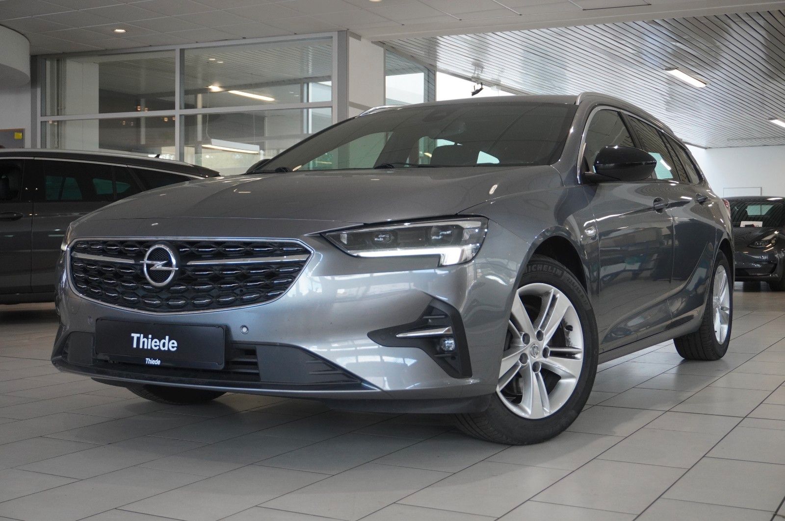 Fahrzeugabbildung Opel Insignia B ST 2.0D INNOV. NAVI/LED/KAMERA/AHK