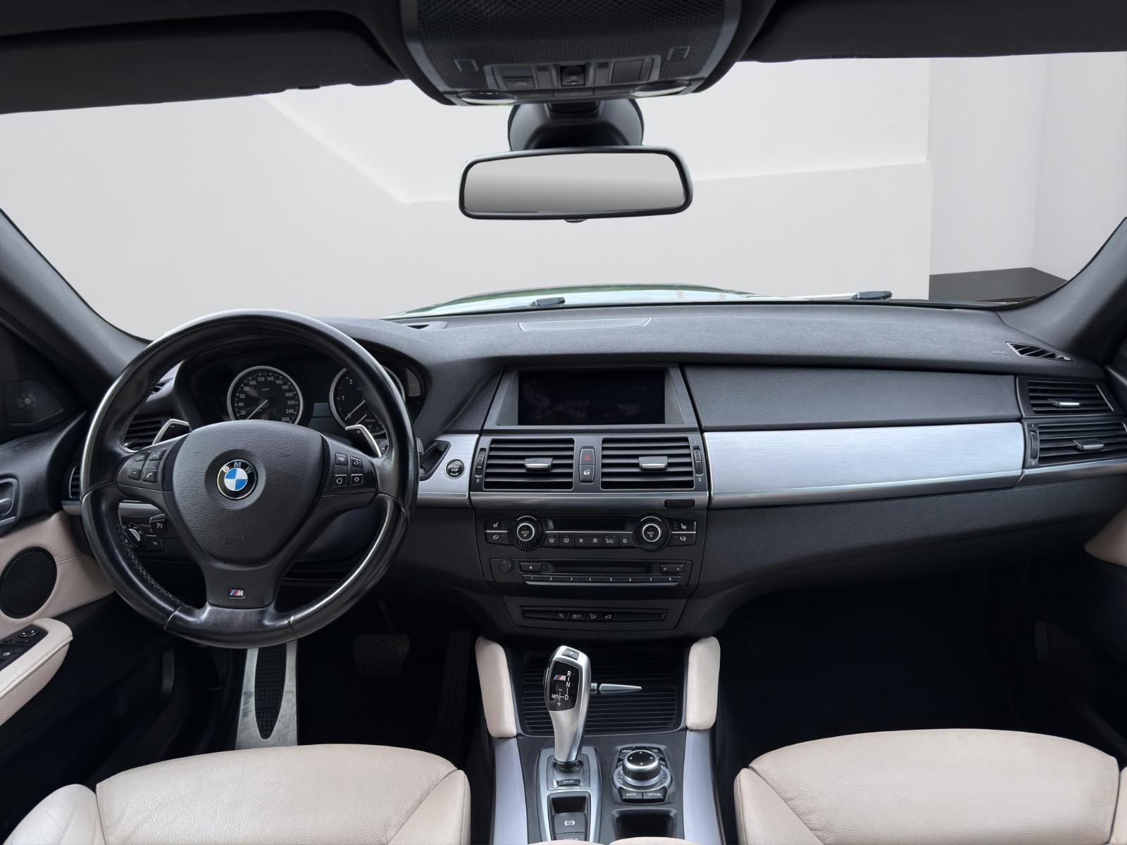 BMW X6 M50d 381 ch • Head-up • Toit ouvrant • Phares LED adaptatifs • Caméra • Cuir Nappa beige