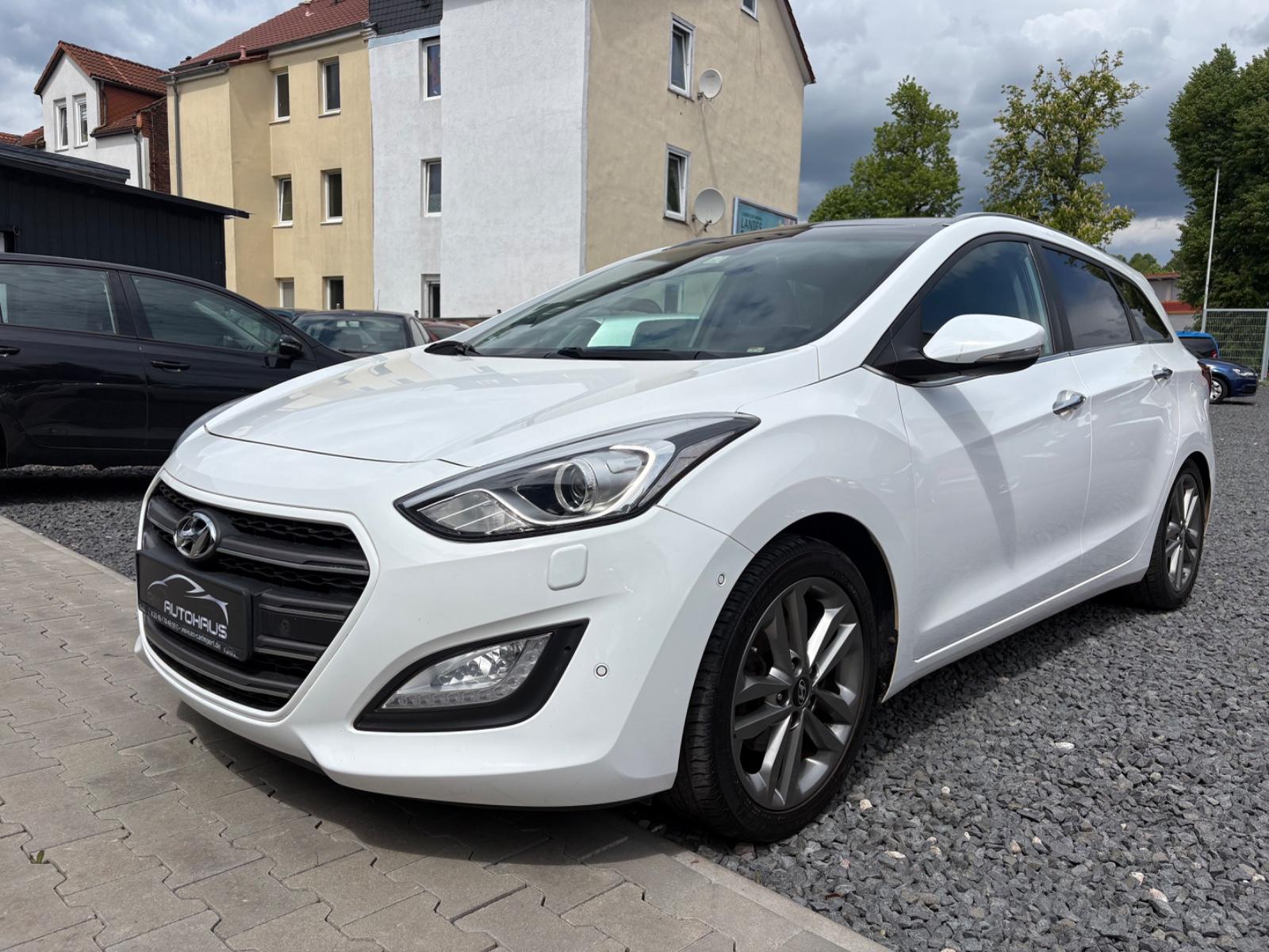 Hyundai i30 cw Premium*TüV 06/27*EU6*1HA*TEMPO*AHK*