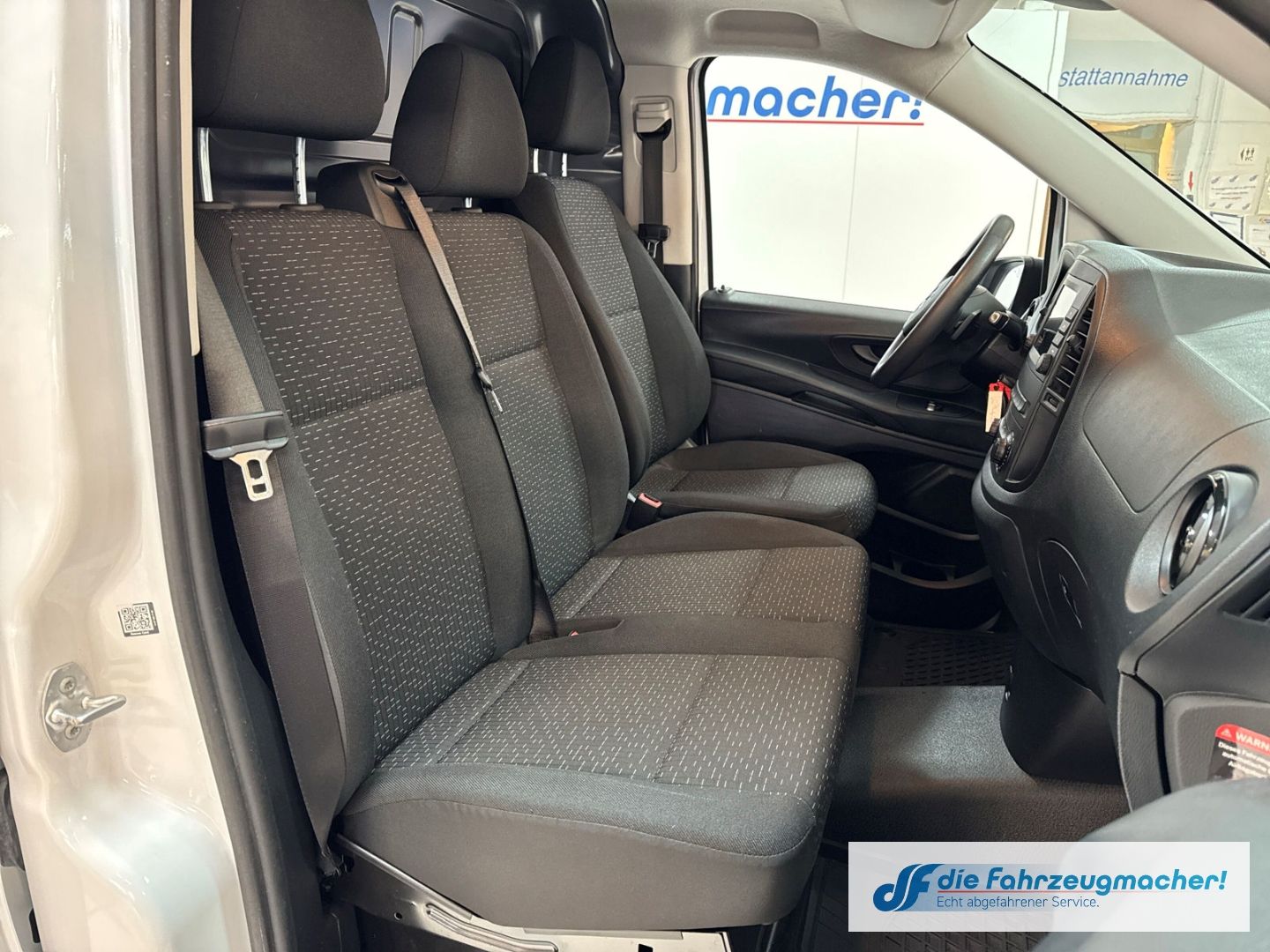 Fahrzeugabbildung Mercedes-Benz Vito Kasten e111 lang DAB SHZ Rückfahrkam. Notbr