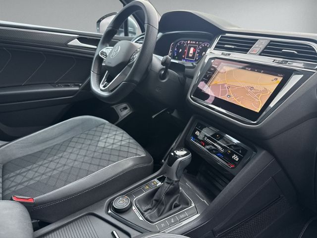 Tiguan Allspace 2.0 TDI R-LINE 4MOTION PANO+AHK+
