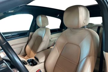 Porsche Cayenne - 7
