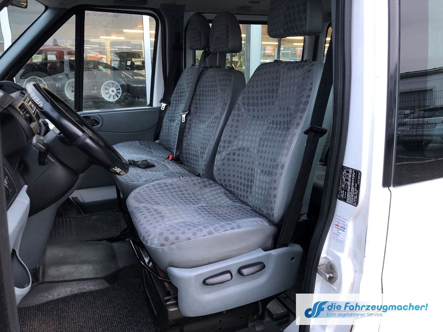 Fahrzeugabbildung Ford Transit Kombi FT 280 K 2.2 TDCI *EXPORT