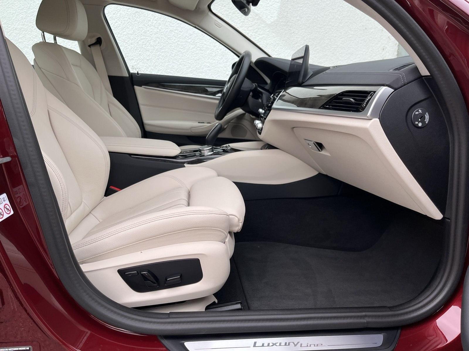 BMW 530e xDrive Limousine Head-Up Laser RFK