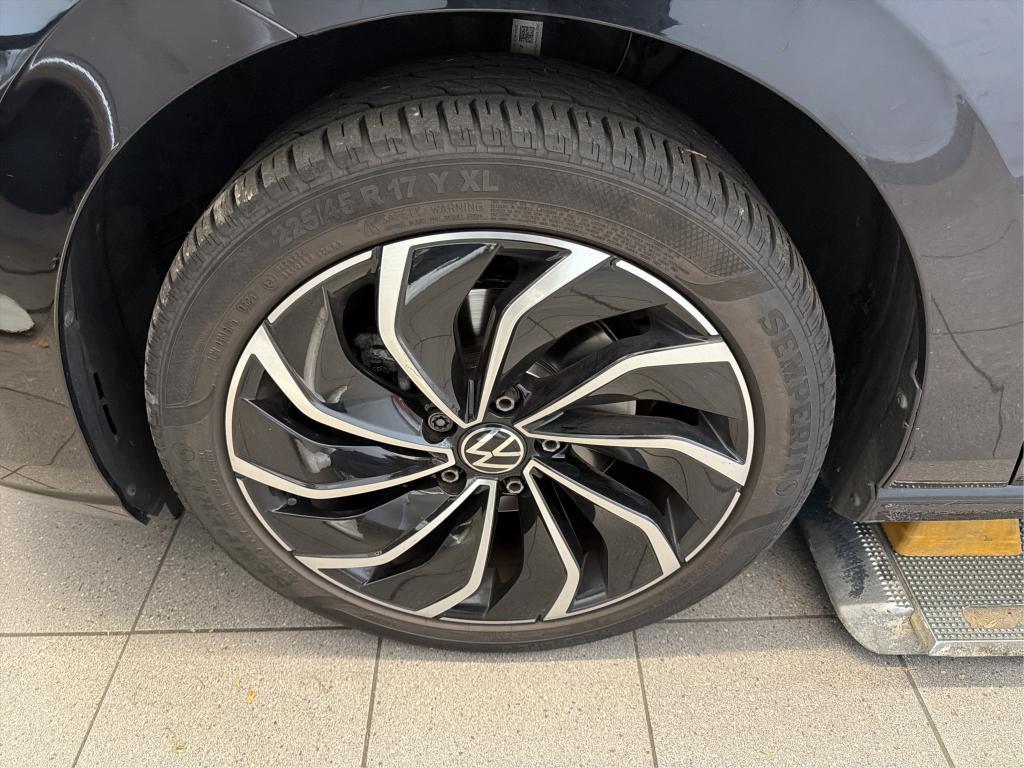 Volkswagen Golf VIII Lim. Life /KAMERA/SITZHEIZ/DSG/ERGO/17, миниатюра 10