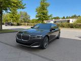 BMW 750i xDrive MASSAGE|GLASDACH|STD.HEIZUNG|HEAD-UP