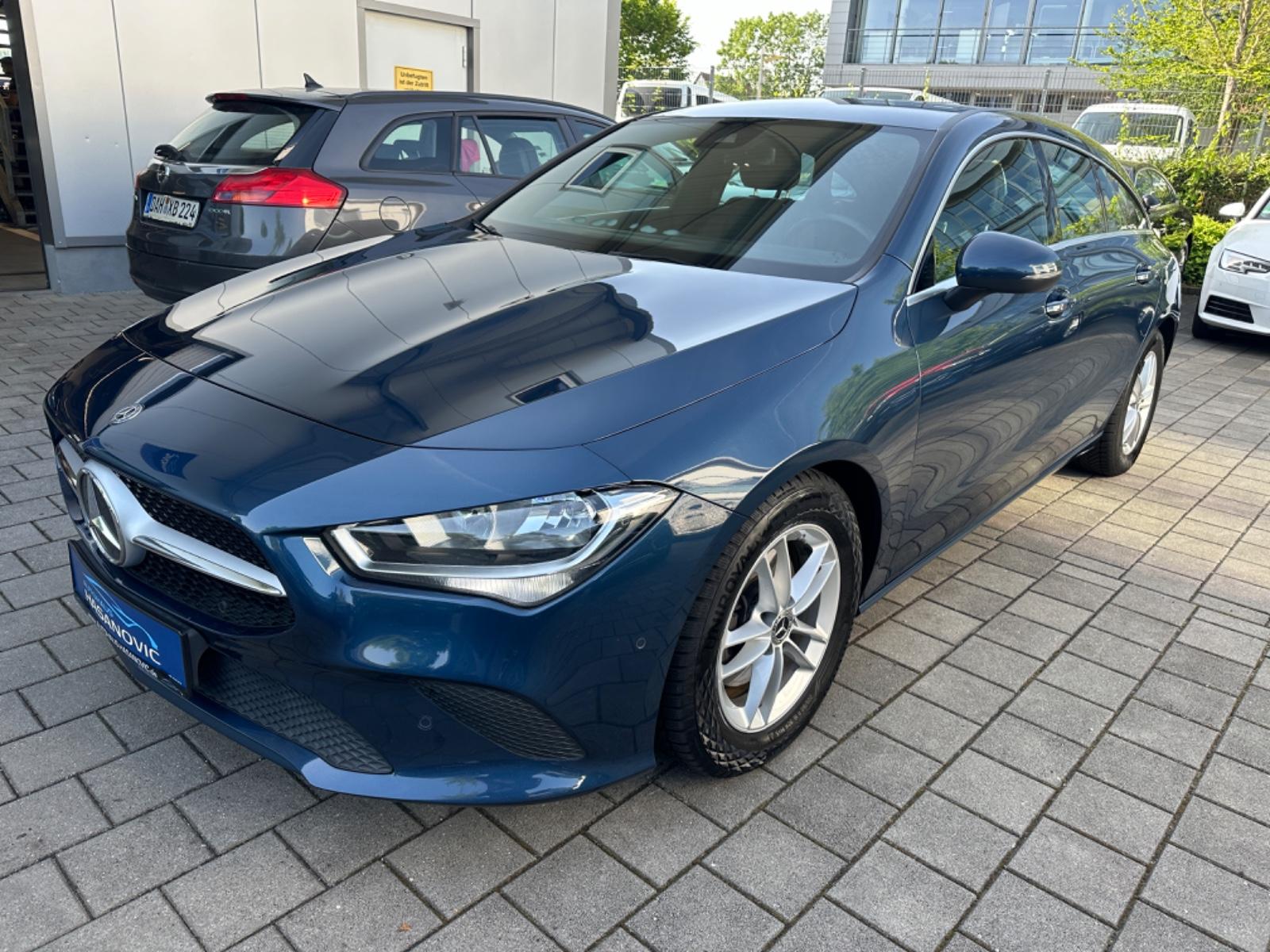 Mercedes-Benz CLA 180  Shooting Brake