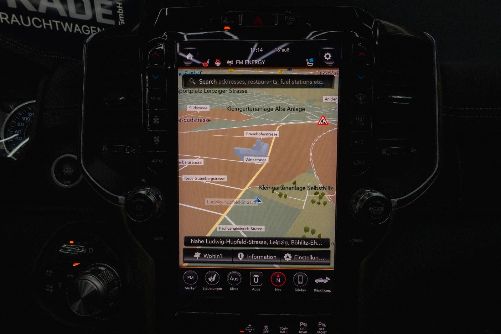 Fahrzeugabbildung Dodge RAM 5.7 V8 HEMI 4x4 LARAMIE LPG *Unfallfrei*Pano