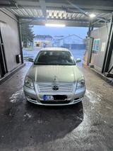 Toyota Avensis 2.0 D-4D - Mit TÜV - Toyota Avensis aus 2005 mit Diesel-Antrieb