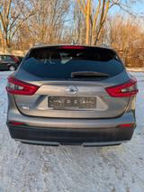 Nissan Qashqai *TÜV NEU*AUTOMATIK*ALLWETTEREIFEN* - Nissan Qashqai: Allradantrieb