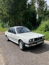 BMW e30 325ix 325i Allrad Klima - BMW 325 aus 1986: 325e