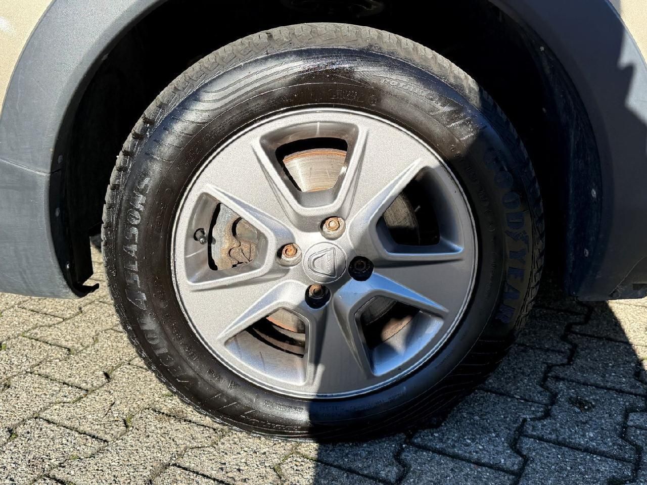 Fahrzeugabbildung Dacia Dokker Stepway TCe 115 N1