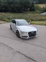 Audi A4 2.0 TDI 130kW S line Avant