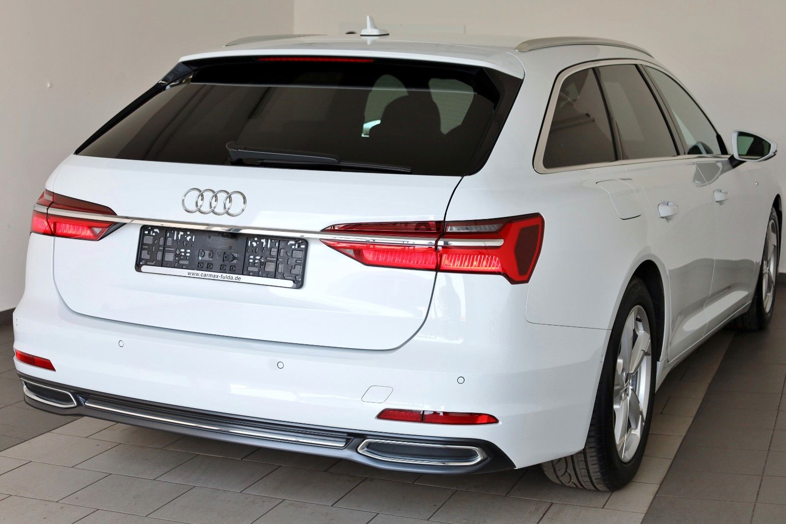 Fahrzeugabbildung Audi A6 Avant 40TDI S Line T.Leder,Navi,LED,Kamera,WR