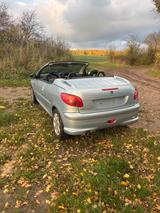 Peugeot 206 Cabrio, Benziner - Peugeot 206 in Lübeck
