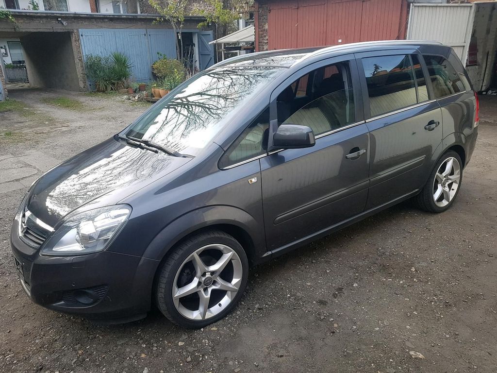 Opel Zafira