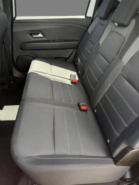 Fahrzeugabbildung Dacia Jogger Expression TCe 110 7-Sitzer