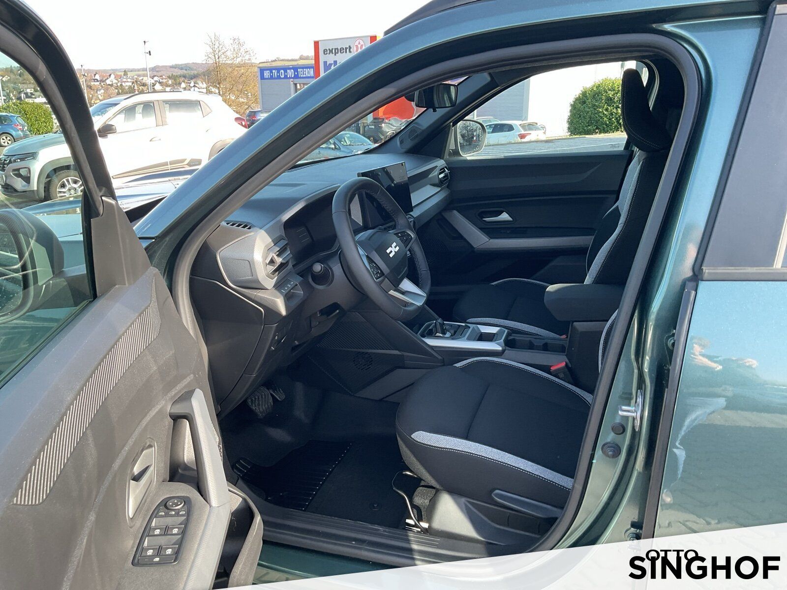 Fahrzeugabbildung Dacia Duster Journey hybrid 155