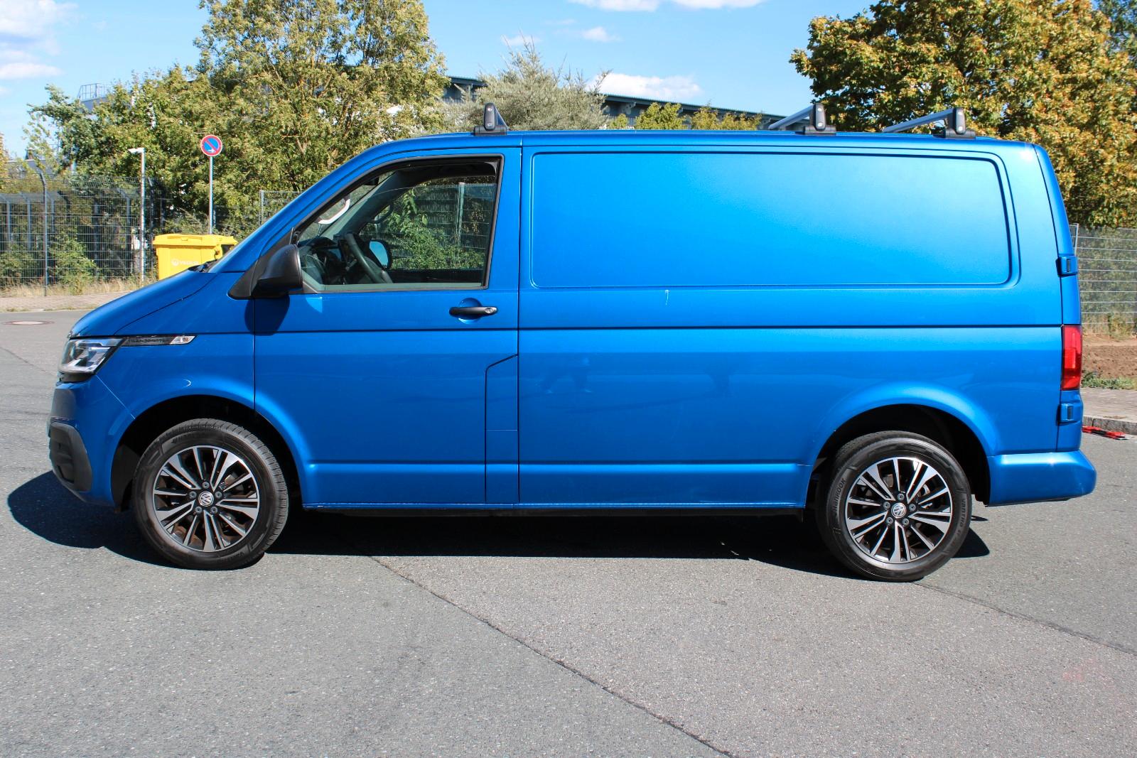 Volkswagen T6 Transporter AHK Klima Navi Sitzhzg. LED 17"