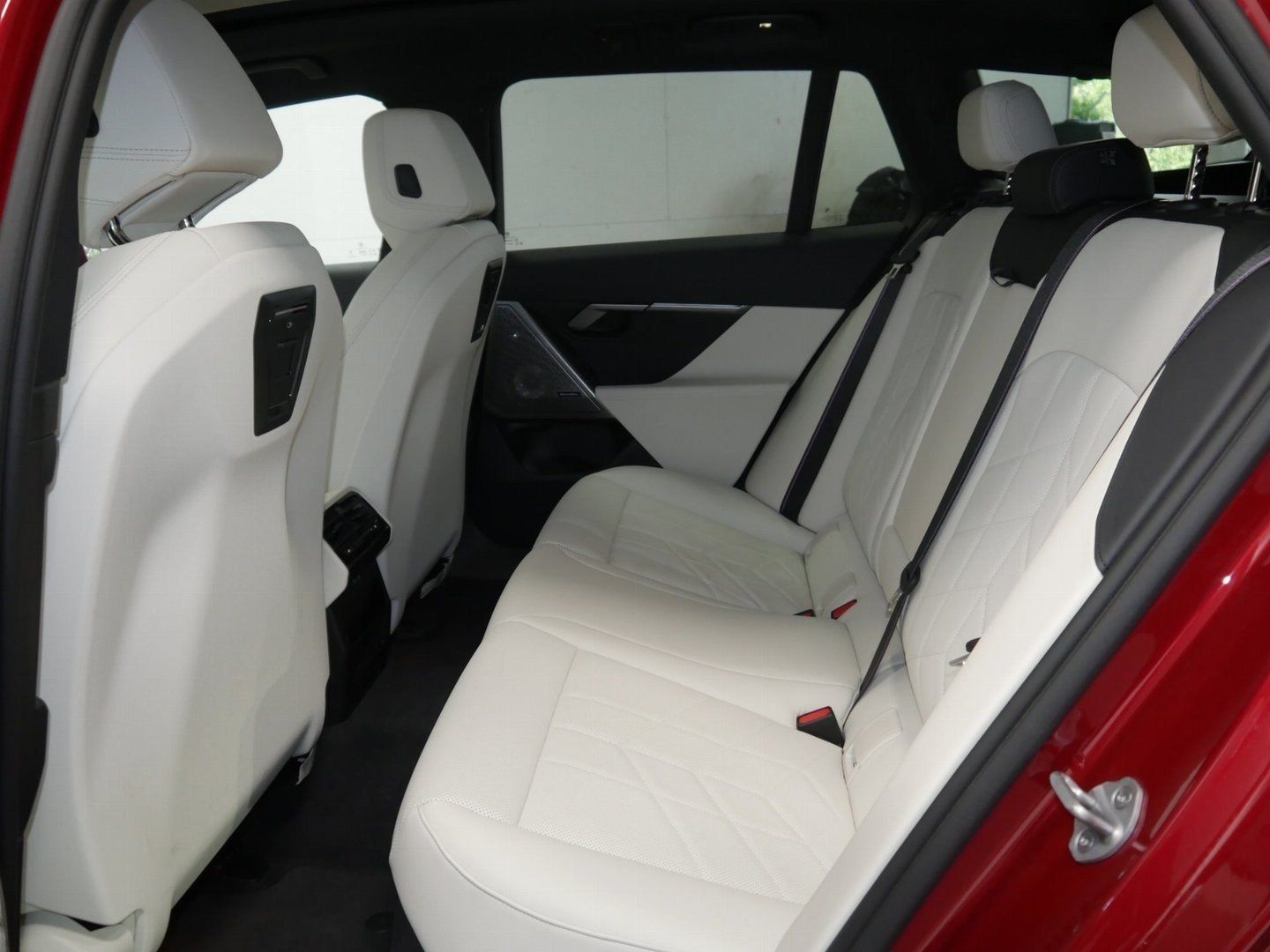 Fahrzeugabbildung BMW 540d xDrive M Sportpaket pro | Sitzbelüftung vor