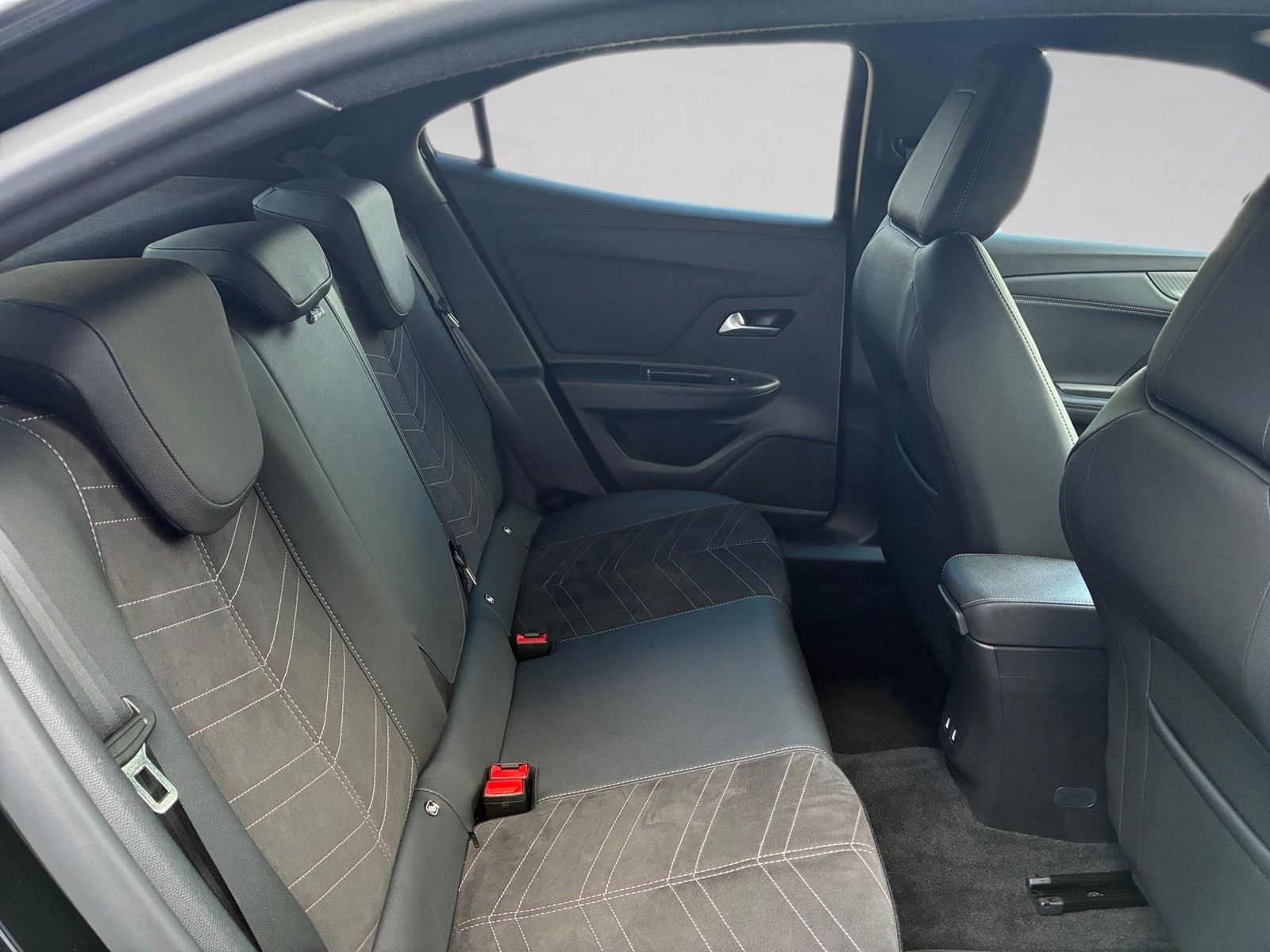 Fahrzeugabbildung Opel Mokka 1.2 Turbo Ultimate Kamera,SHZ,ACC,Keyless