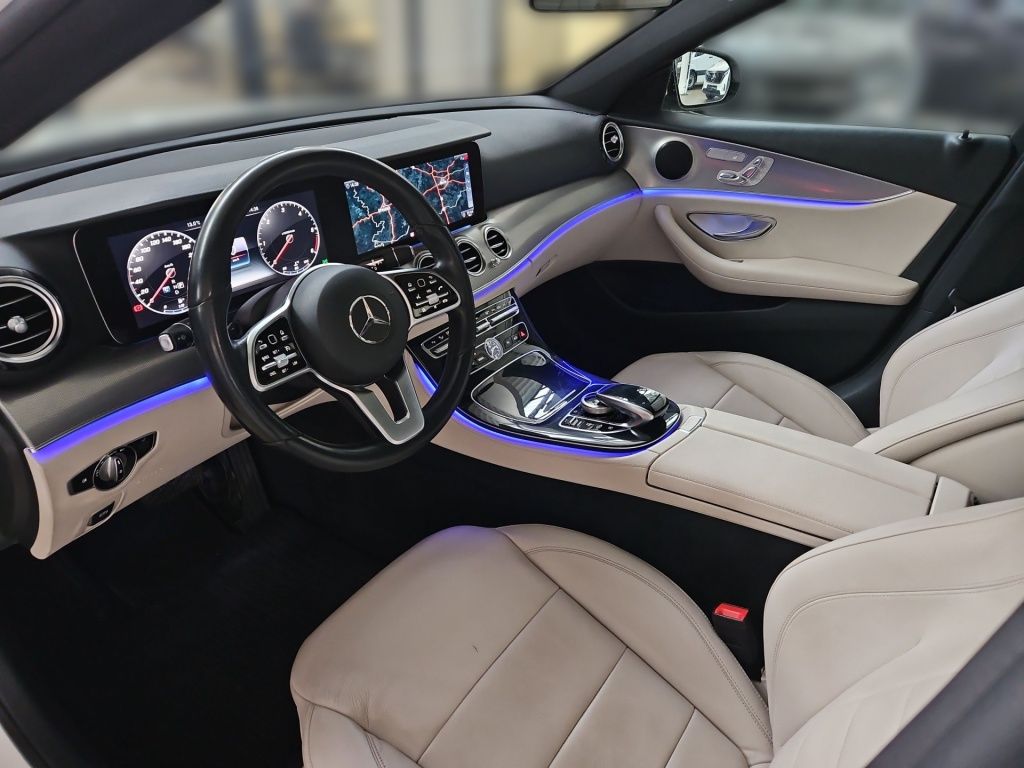 Fahrzeugabbildung Mercedes-Benz E 400 d 4M Luxury Pano Memory Totwi. LED 360°