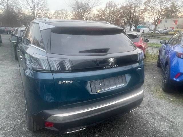 Fahrzeugabbildung Peugeot 3008 GT PlugIn Hybrid4 300 e-EAT8