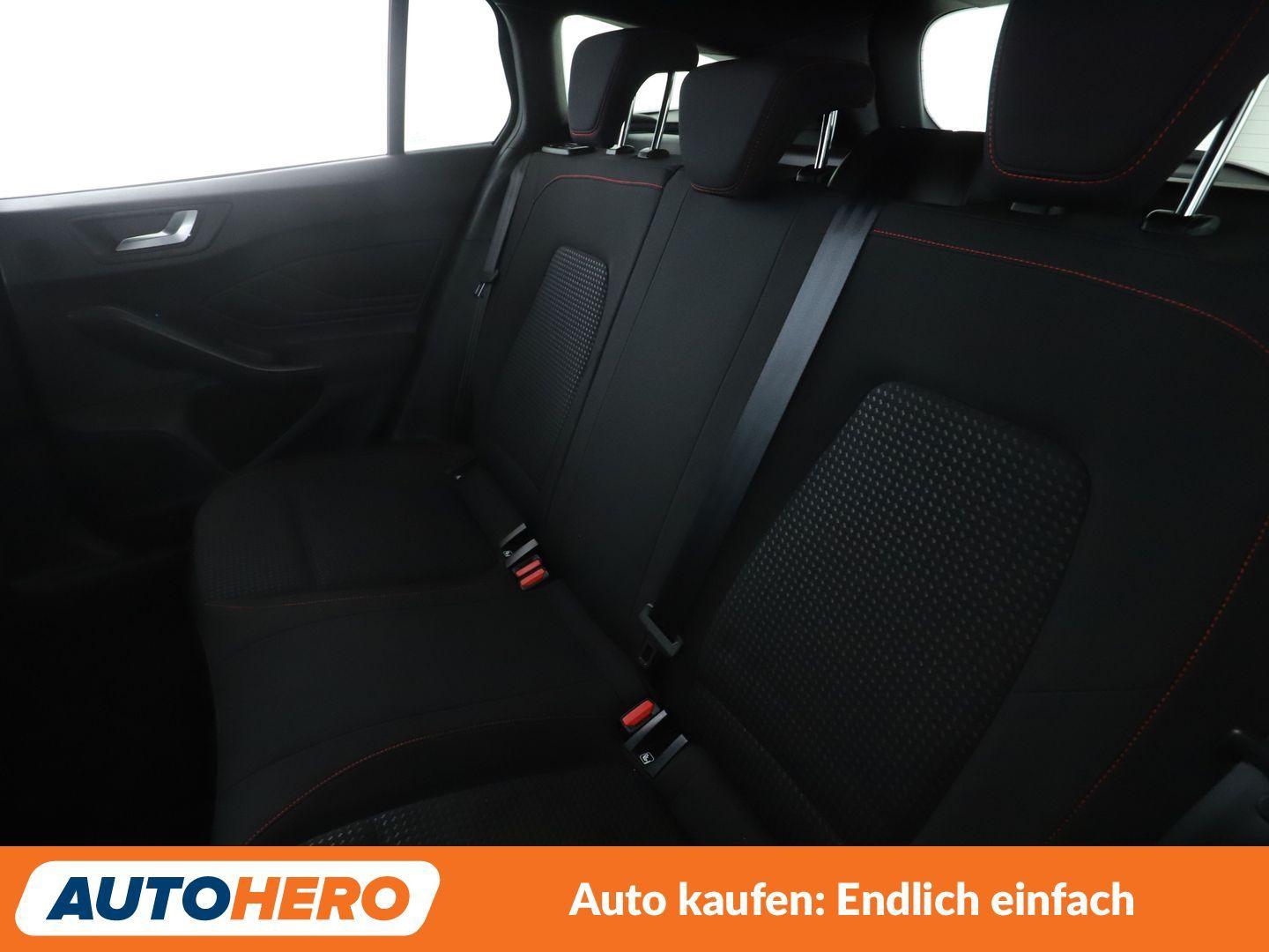 Ford Focus 1.0 EcoBoost ST-Line*NAVI*LED*SPUR*PDC*SHZ