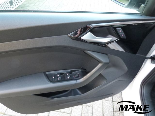A1 Sportback 1,0 30 TFSI  virtual Cockpit, SHZ, 