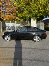 BMW 318i - e90 2008 143PS - BMW 318 in Lübeck