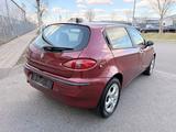 Alfa Romeo 147 2.0 16V T.Spark Distinctive - Gebrauchtwagen mit Automatik bis 2.500 Euro